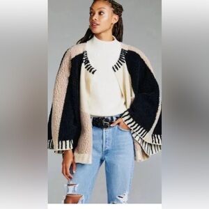 Anthropologie one size fits all Dusk & Dawn cape